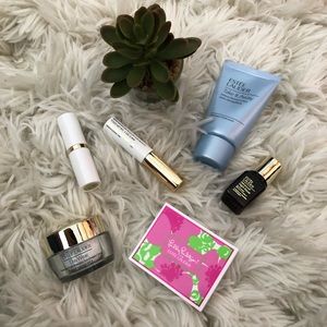 ESTÉE LAUDER MAKEUP ITEMS